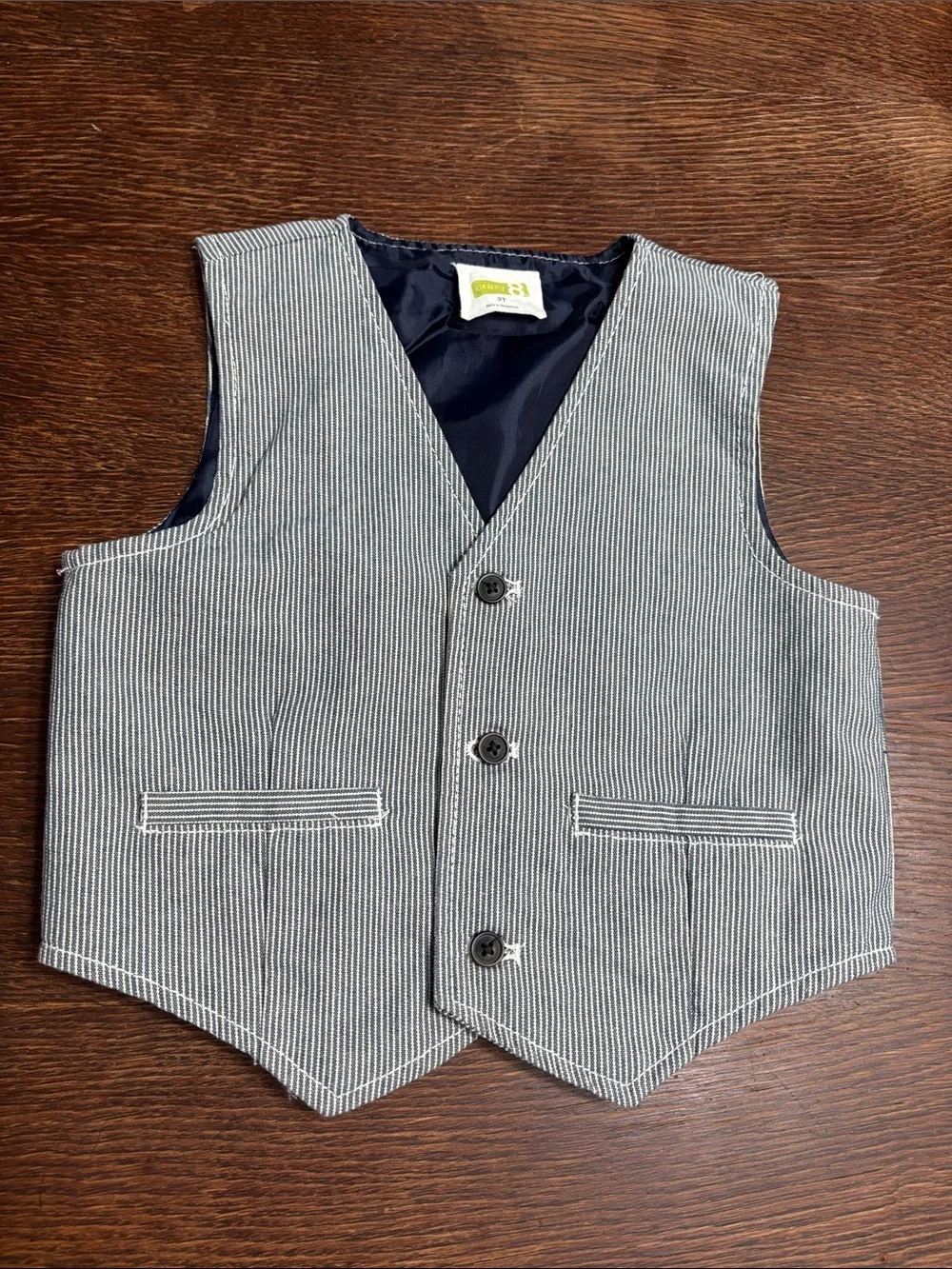 Crazy 8 Boys 4-Piece Blue Pinstripe Seersucker Vest Tie Cap Set 100% Cotton 3T